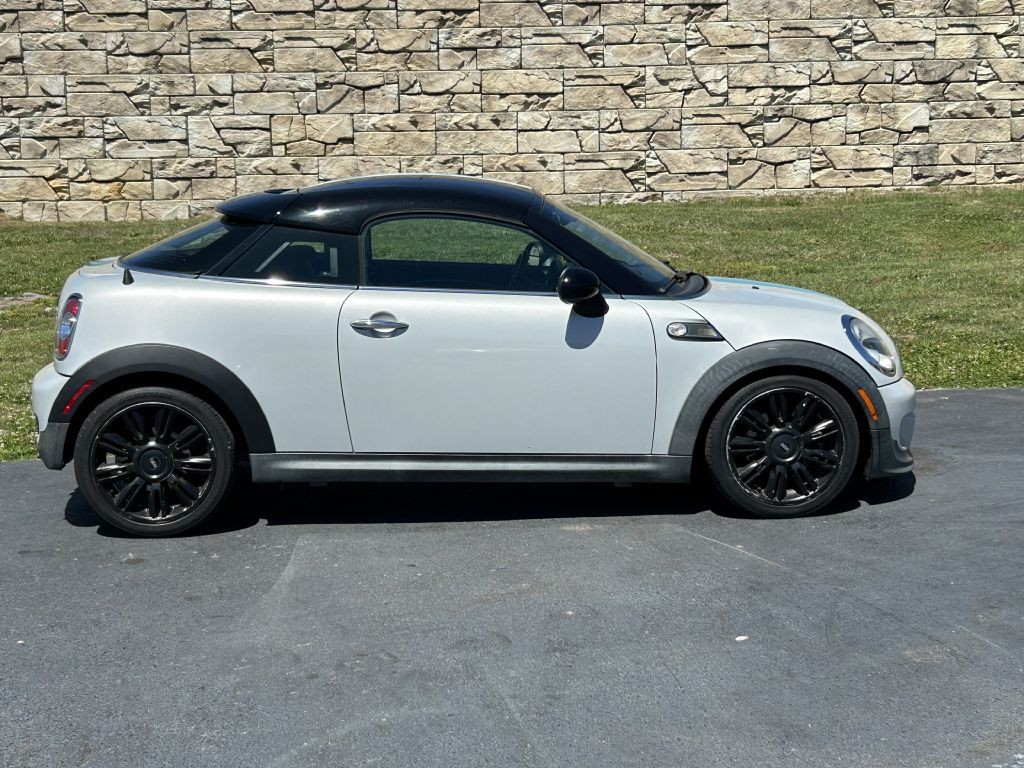 2012 MINI Cooper Image 3