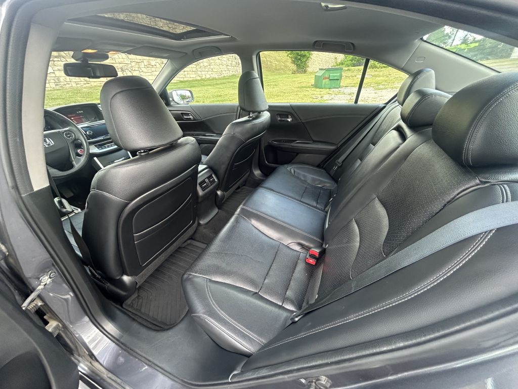 2013 Honda Accord Image 11