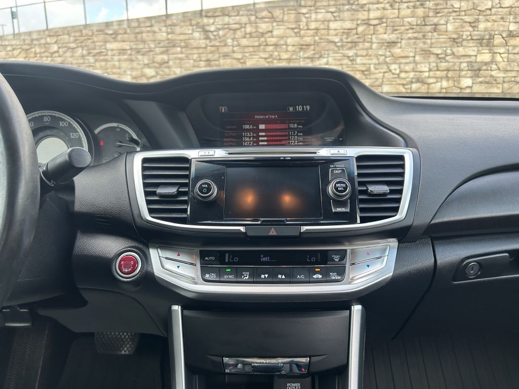 2013 Honda Accord Image 16