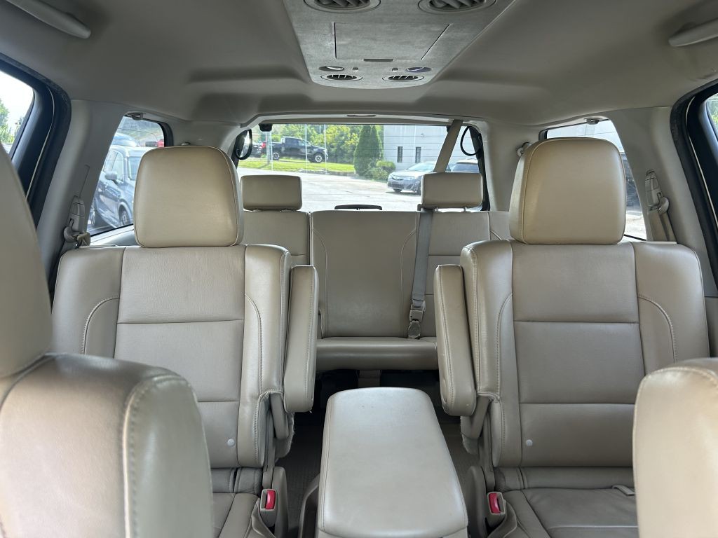 2015 Nissan Armada Image 23