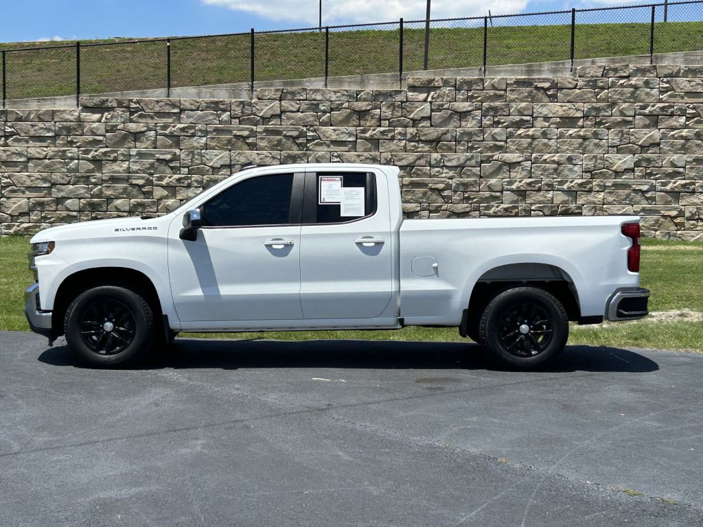 2020 Chevrolet Silverado 1500 Image 2