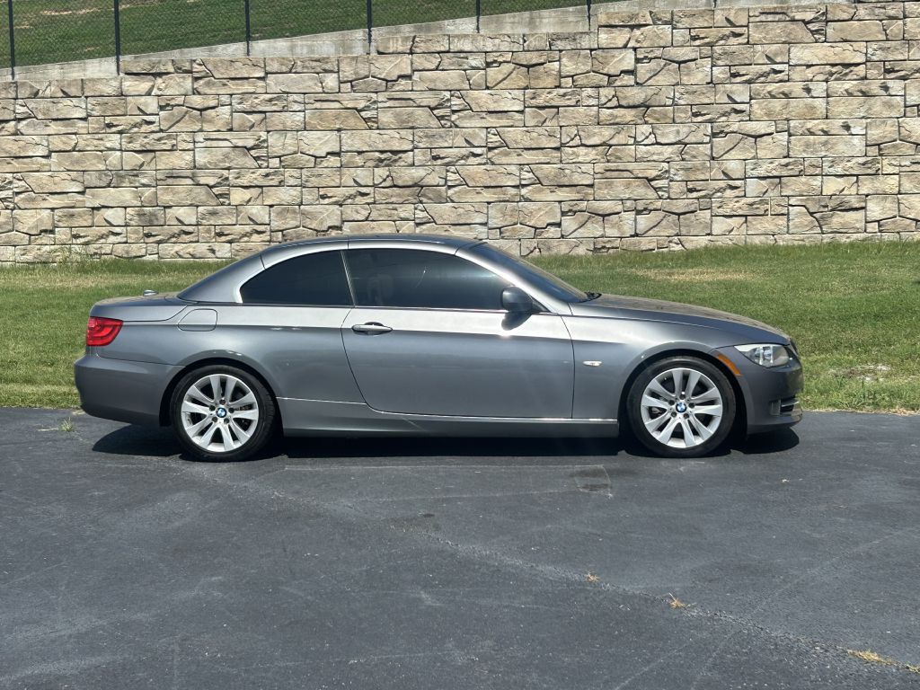 2012 BMW 3 Series Image 6