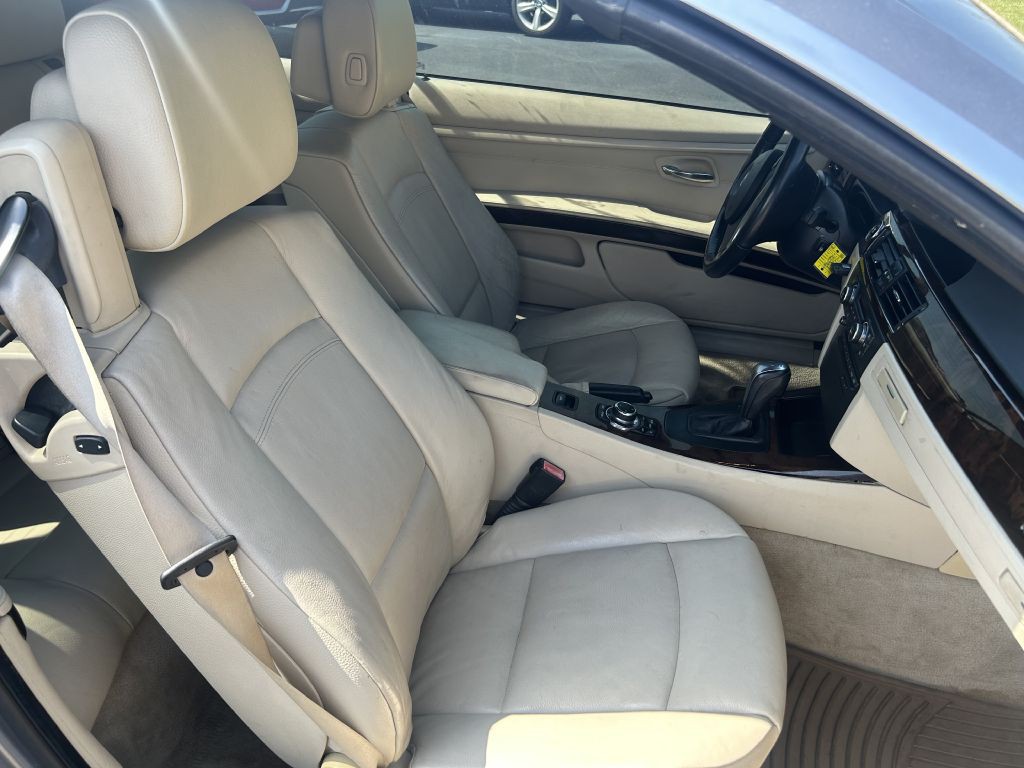 2012 BMW 3 Series Image 15