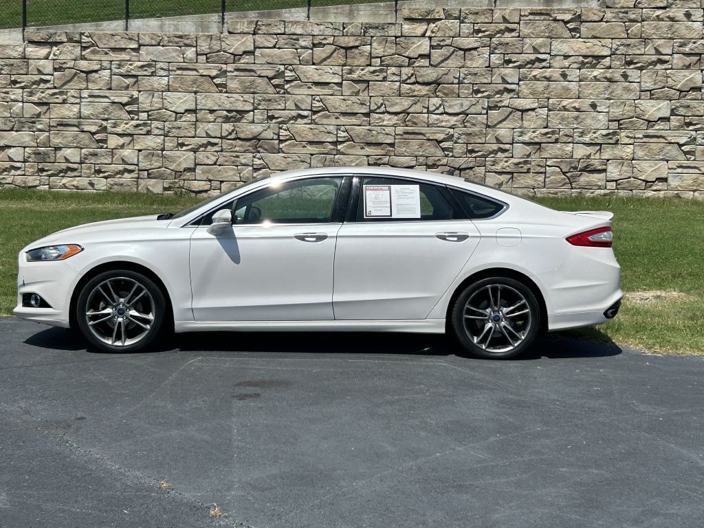 2016 Ford Fusion Image 2