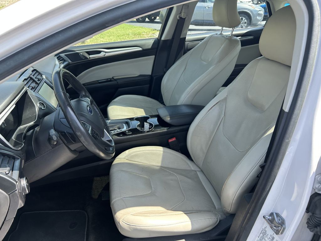 2016 Ford Fusion Image 8