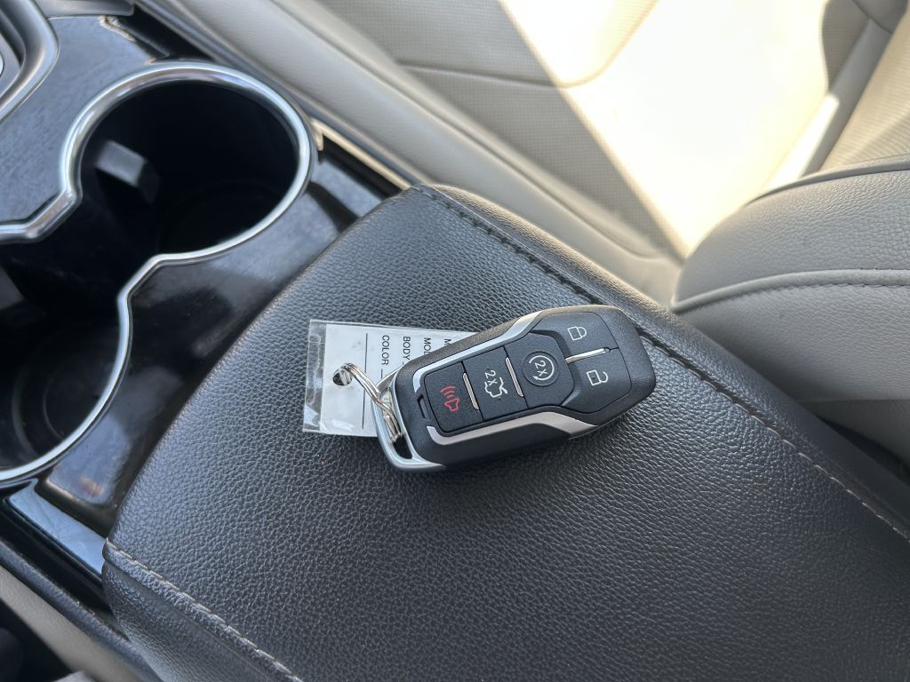 2016 Ford Fusion Image 23