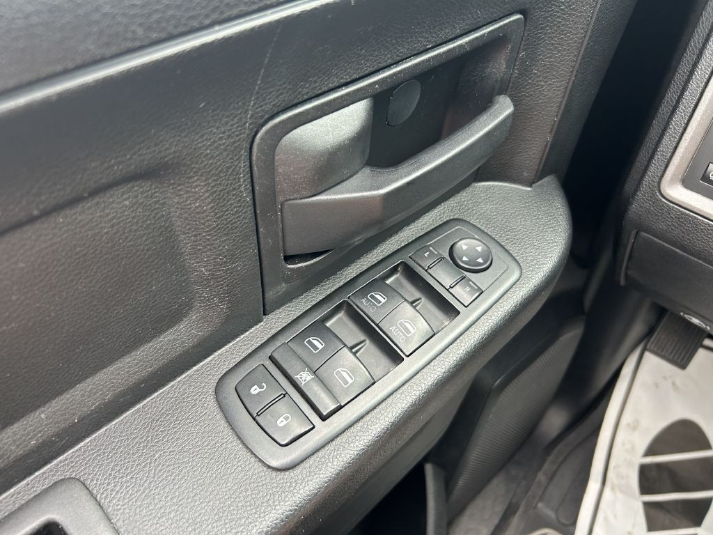 2014 RAM 1500 Image 7