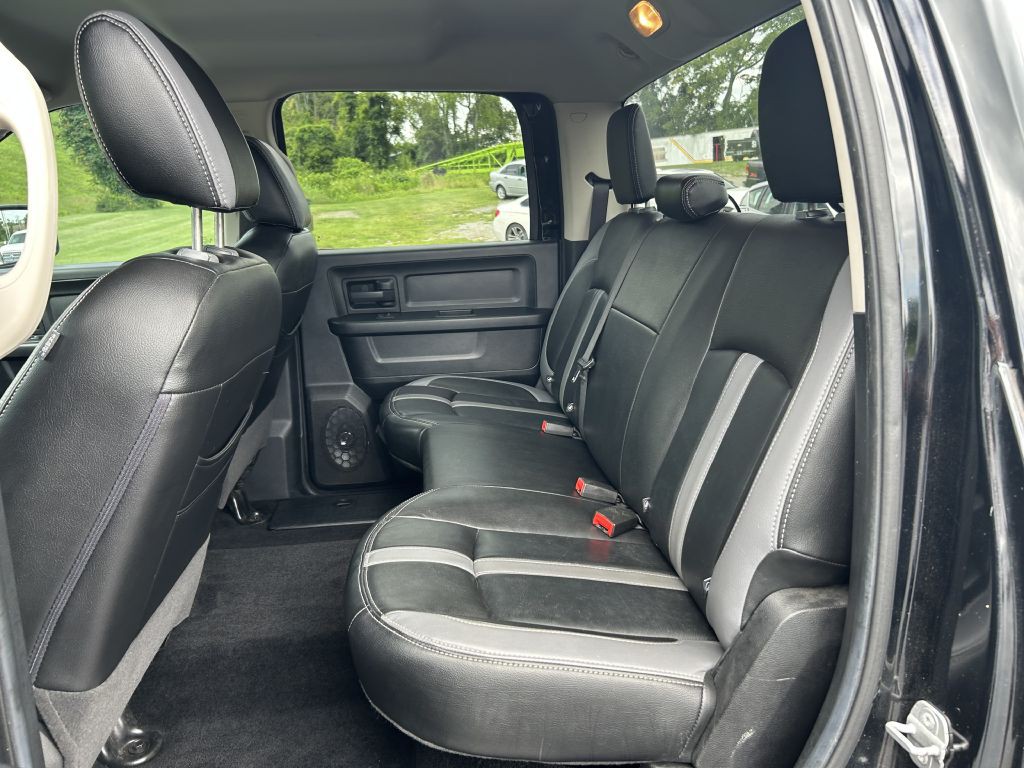 2014 RAM 1500 Image 11
