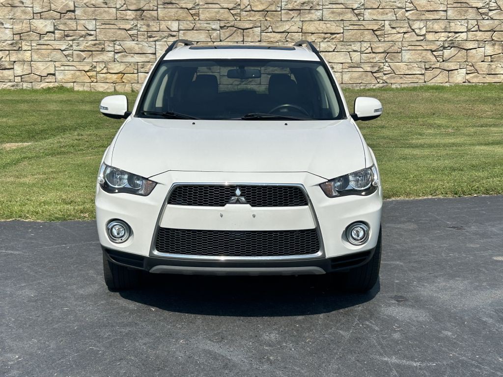 2013 Mitsubishi Outlander Image 4