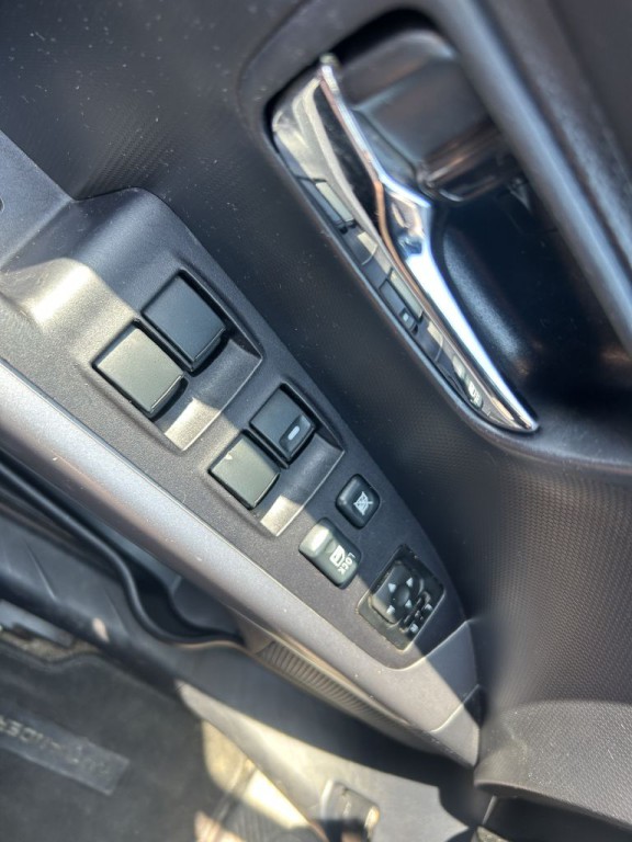 2013 Mitsubishi Outlander Image 7