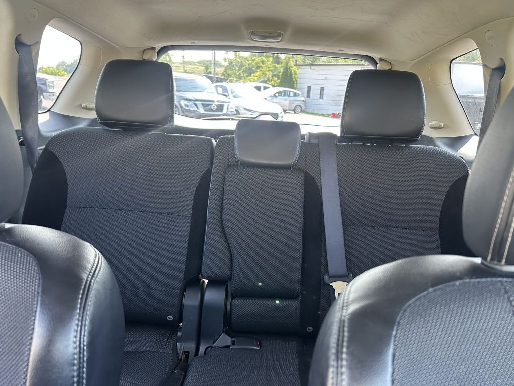 2013 Mitsubishi Outlander Image 20