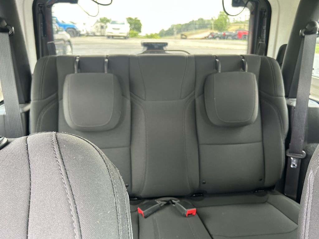 2018 Jeep Wrangler Image 13