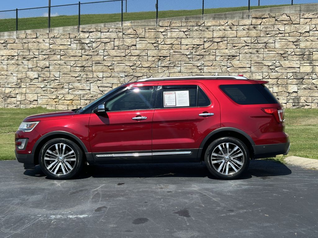 2017 Ford Explorer Image 2