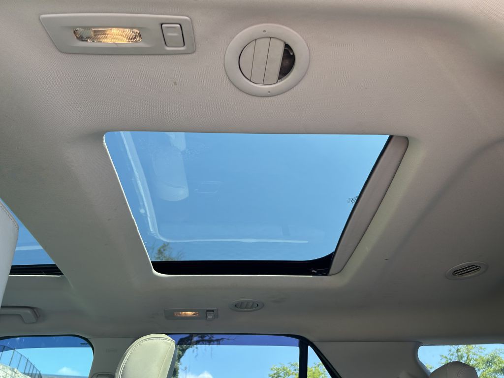 2017 Ford Explorer Image 13