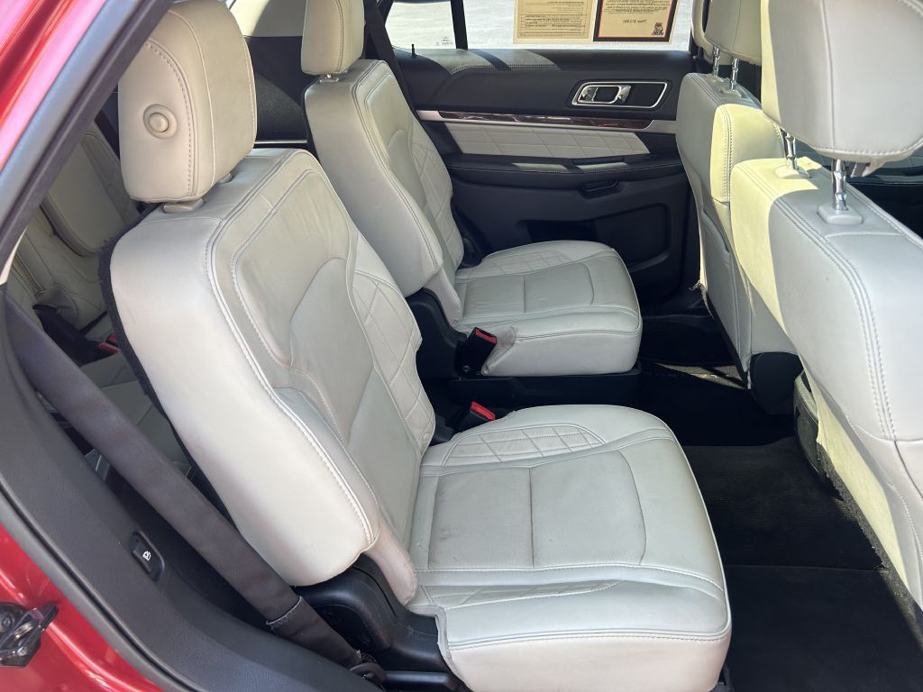 2017 Ford Explorer Image 16