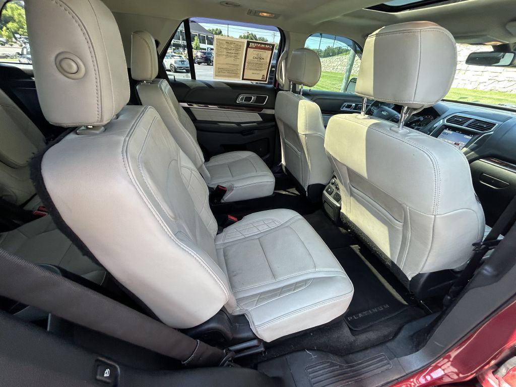 2017 Ford Explorer Image 17