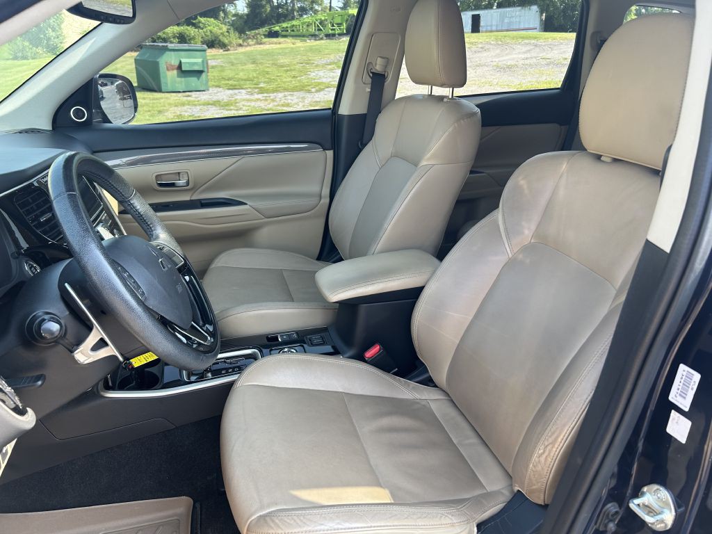 2019 Mitsubishi Outlander Image 8