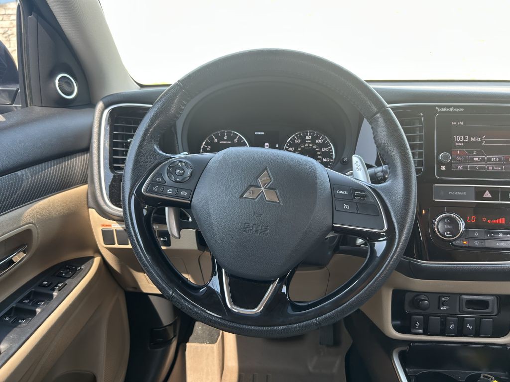 2019 Mitsubishi Outlander Image 19