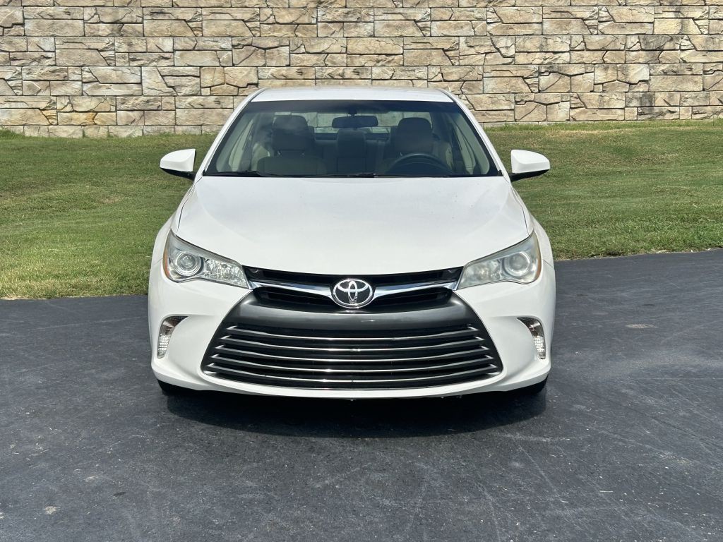 2016 Toyota Camry Image 4