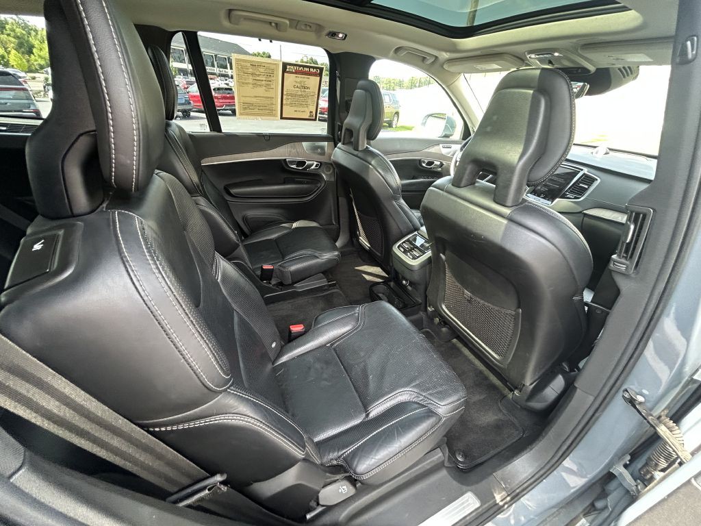 2020 Volvo XC90 Image 17