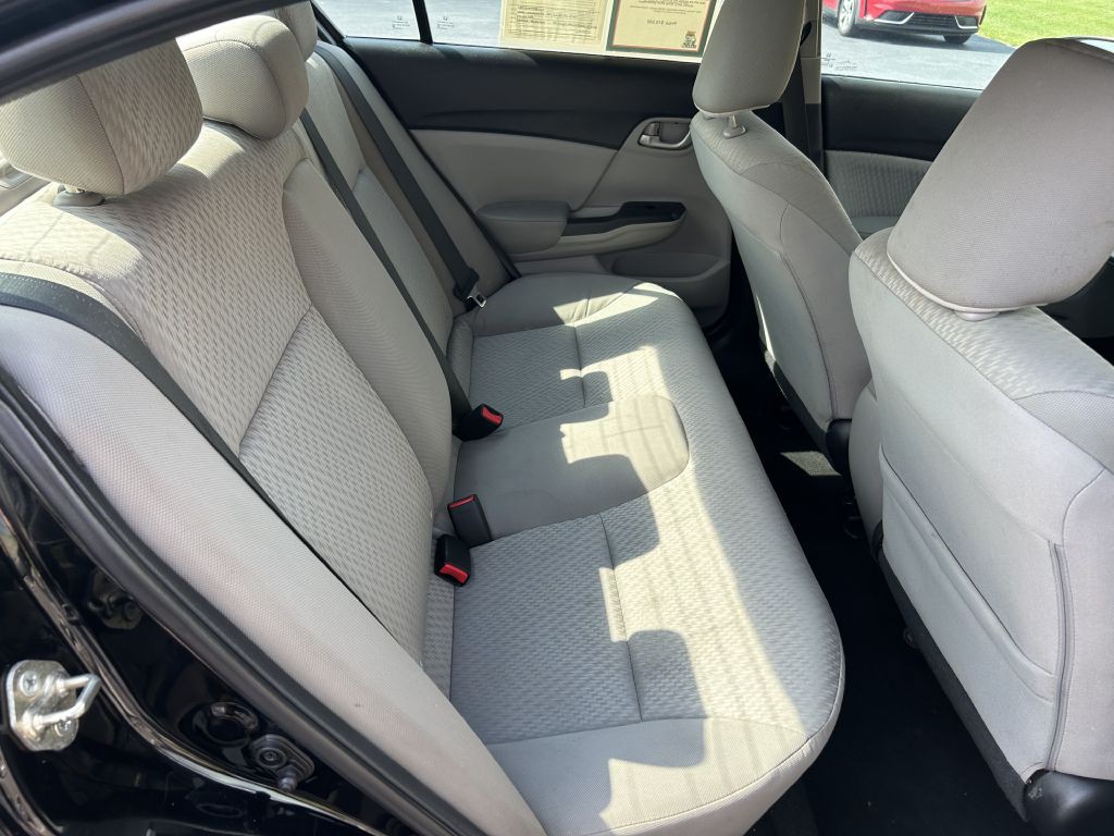 2015 Honda Civic Image 12