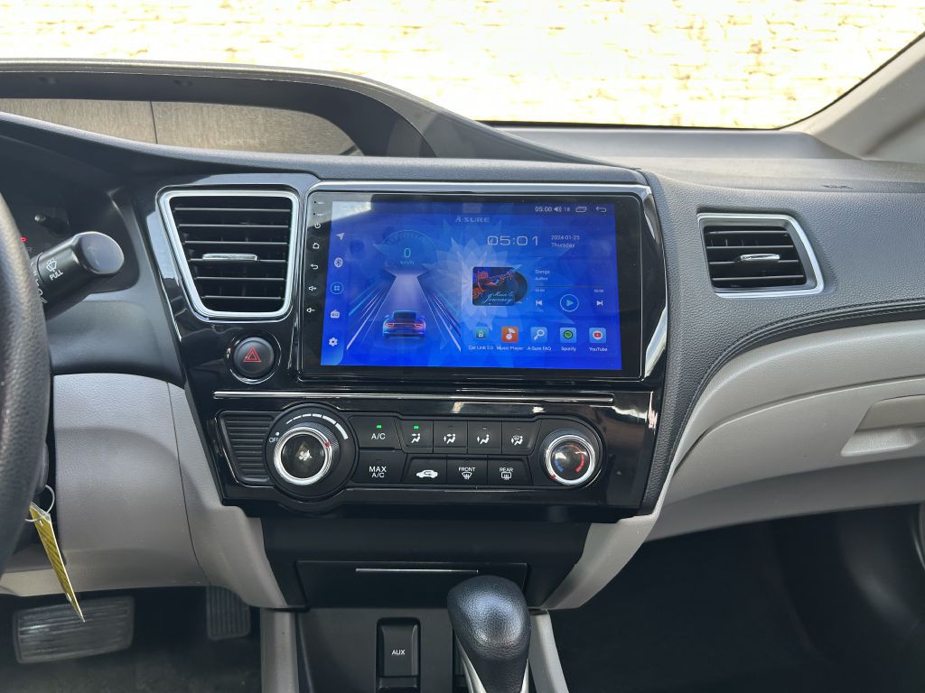 2015 Honda Civic Image 15