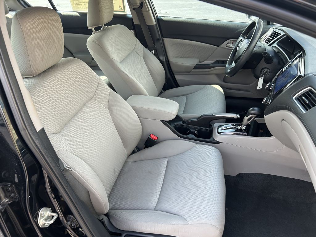 2015 Honda Civic Image 17