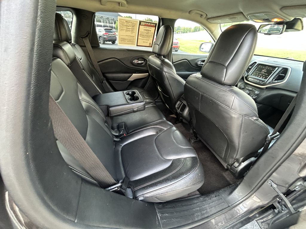 2018 Jeep Cherokee Image 12