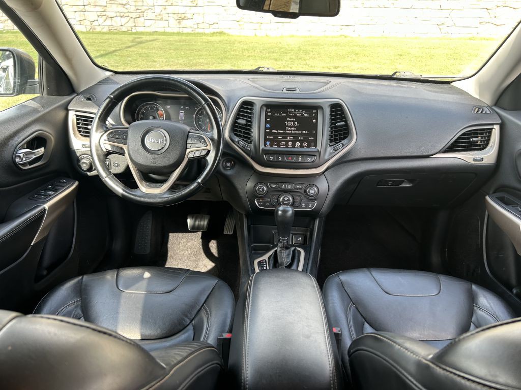 2018 Jeep Cherokee Image 13