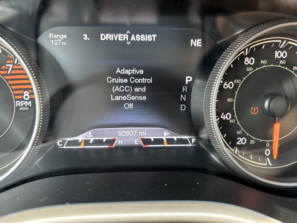 2018 Jeep Cherokee Image 21