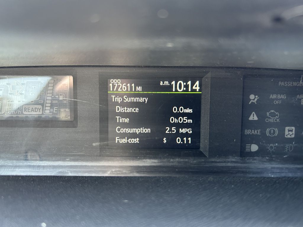 2013 Toyota Prius Image 20