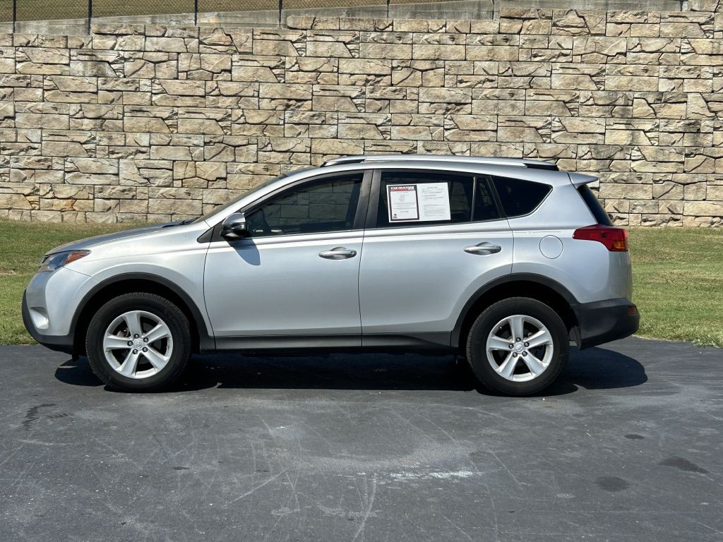 2014 Toyota Rav4 Image 2