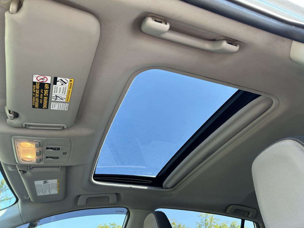 2014 Toyota Rav4 Image 10