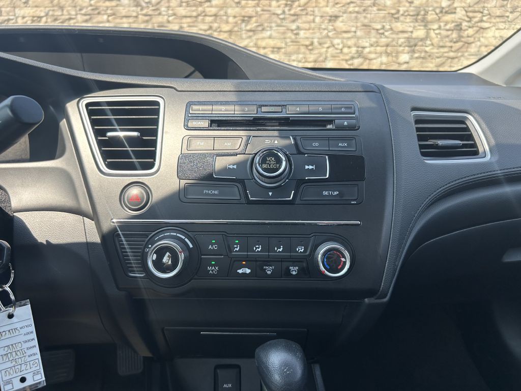 2015 Honda Civic Image 15