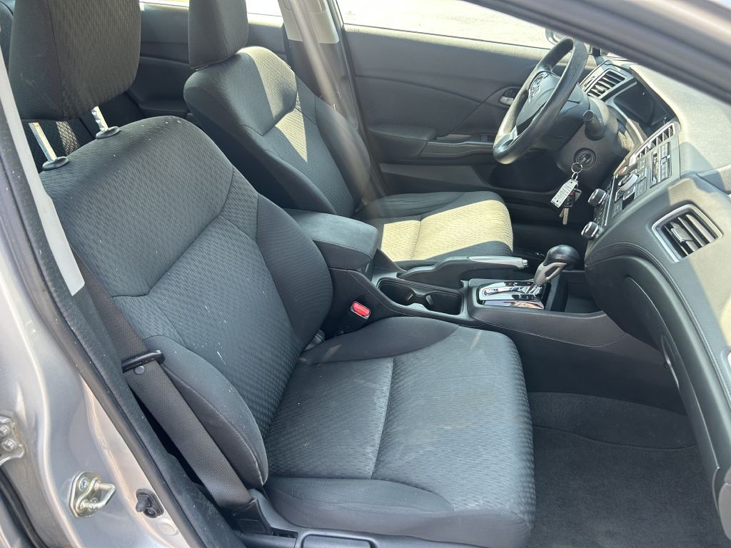 2015 Honda Civic Image 17