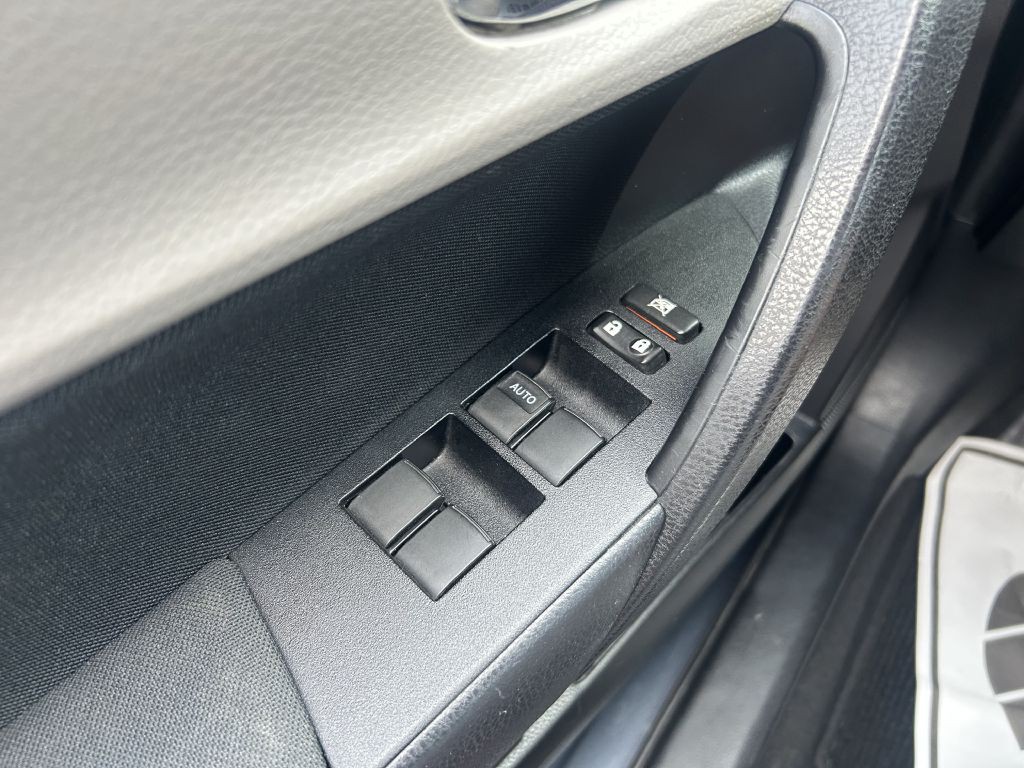 2014 Toyota Corolla Image 7