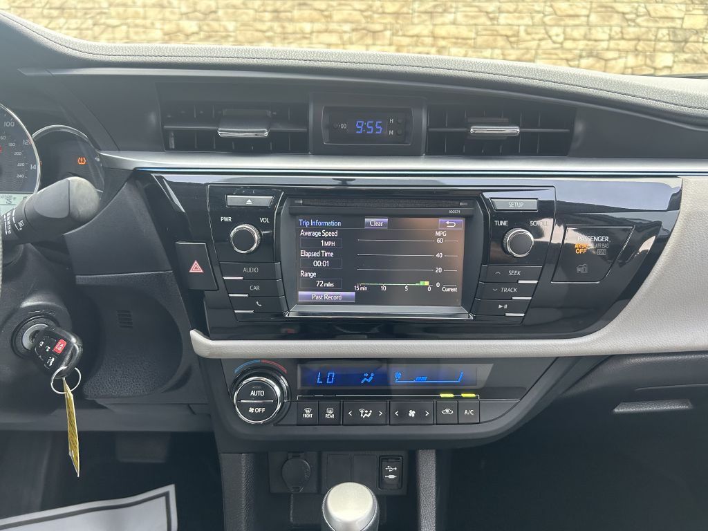 2014 Toyota Corolla Image 15