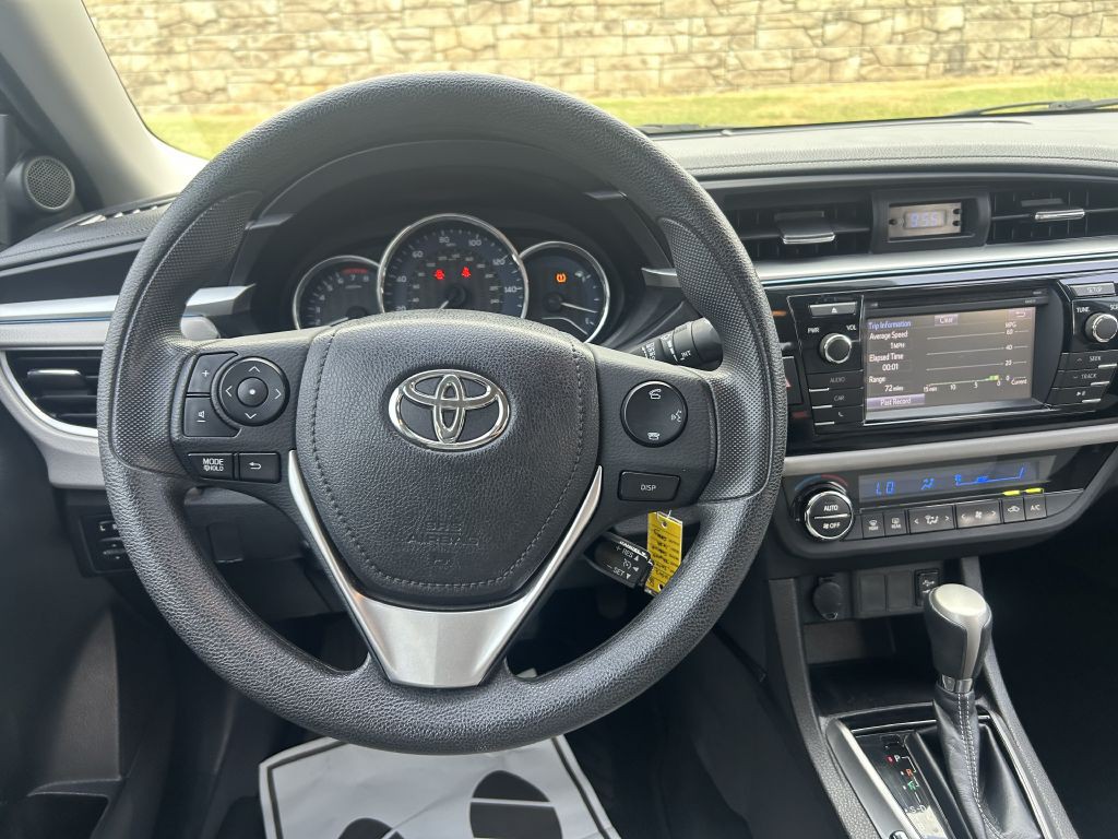 2014 Toyota Corolla Image 16
