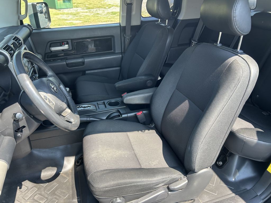 2007 Toyota FJ Cruiser Image 8