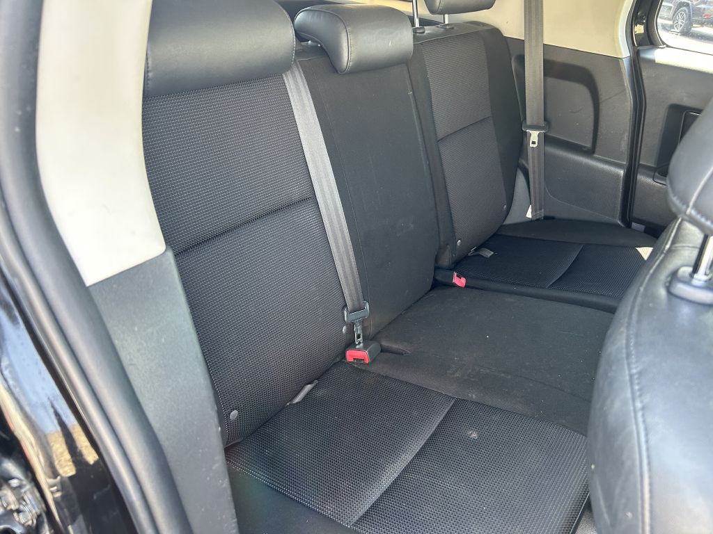 2007 Toyota FJ Cruiser Image 12