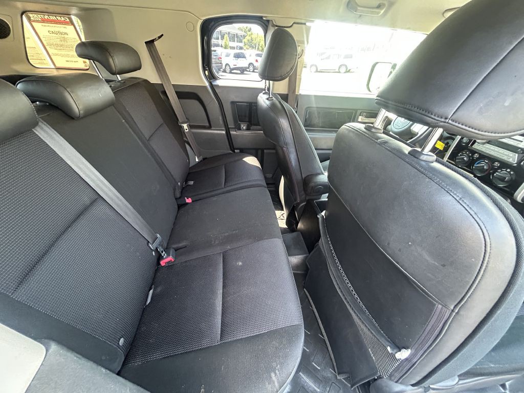 2007 Toyota FJ Cruiser Image 13
