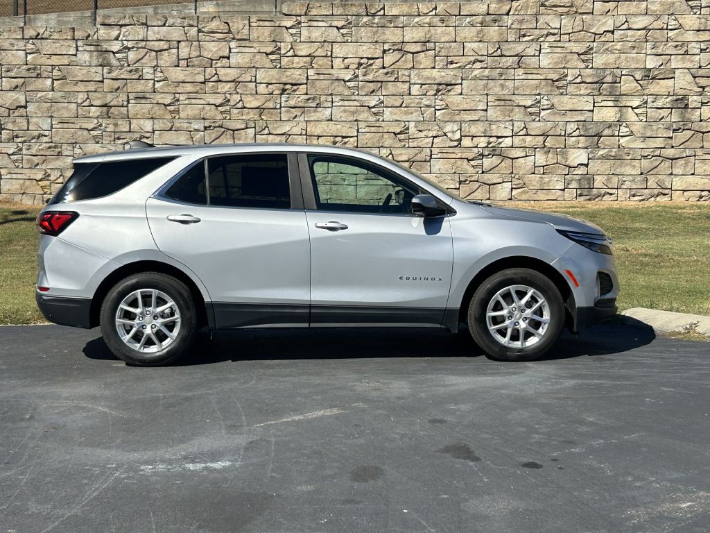 2022 Chevrolet Equinox Image 3
