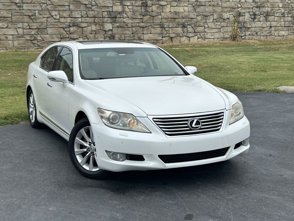 2010 Lexus LS 460 Image 1
