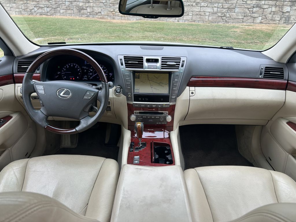2010 Lexus LS 460 Image 14