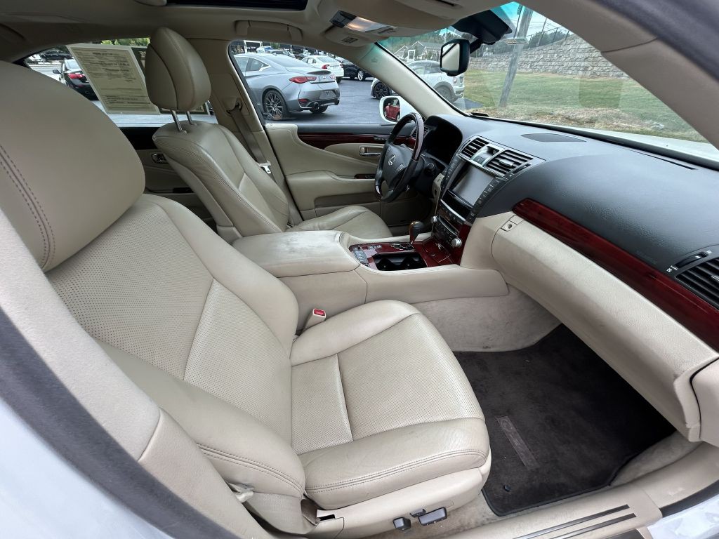 2010 Lexus LS 460 Image 18