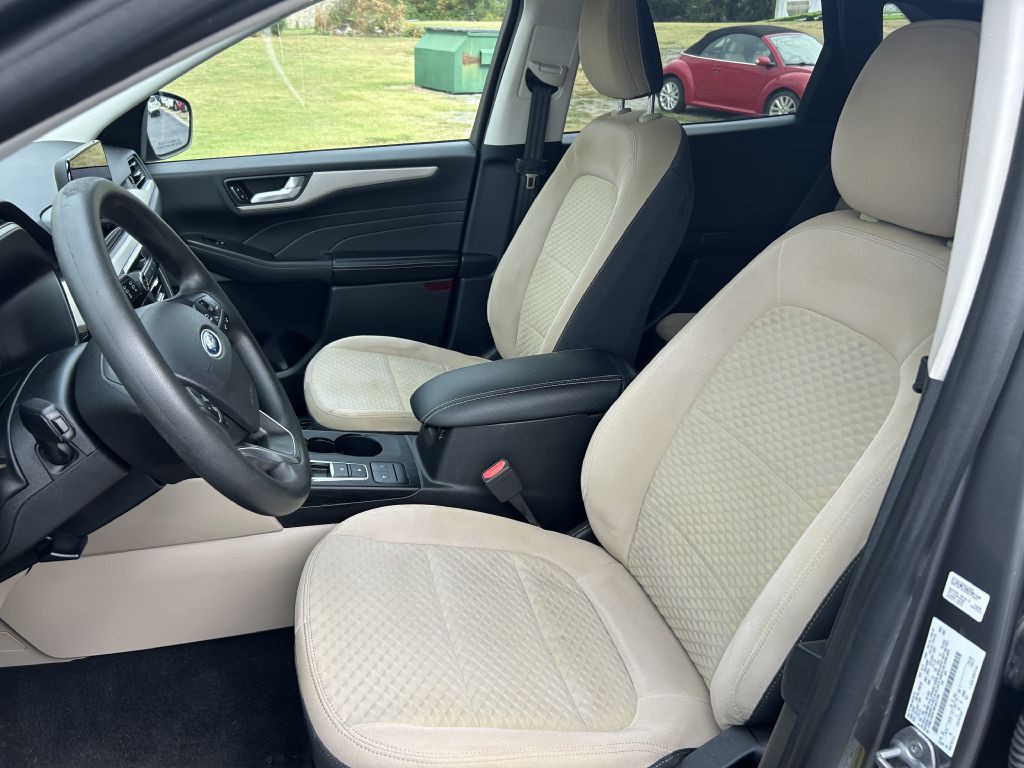 2021 Ford Escape Image 8