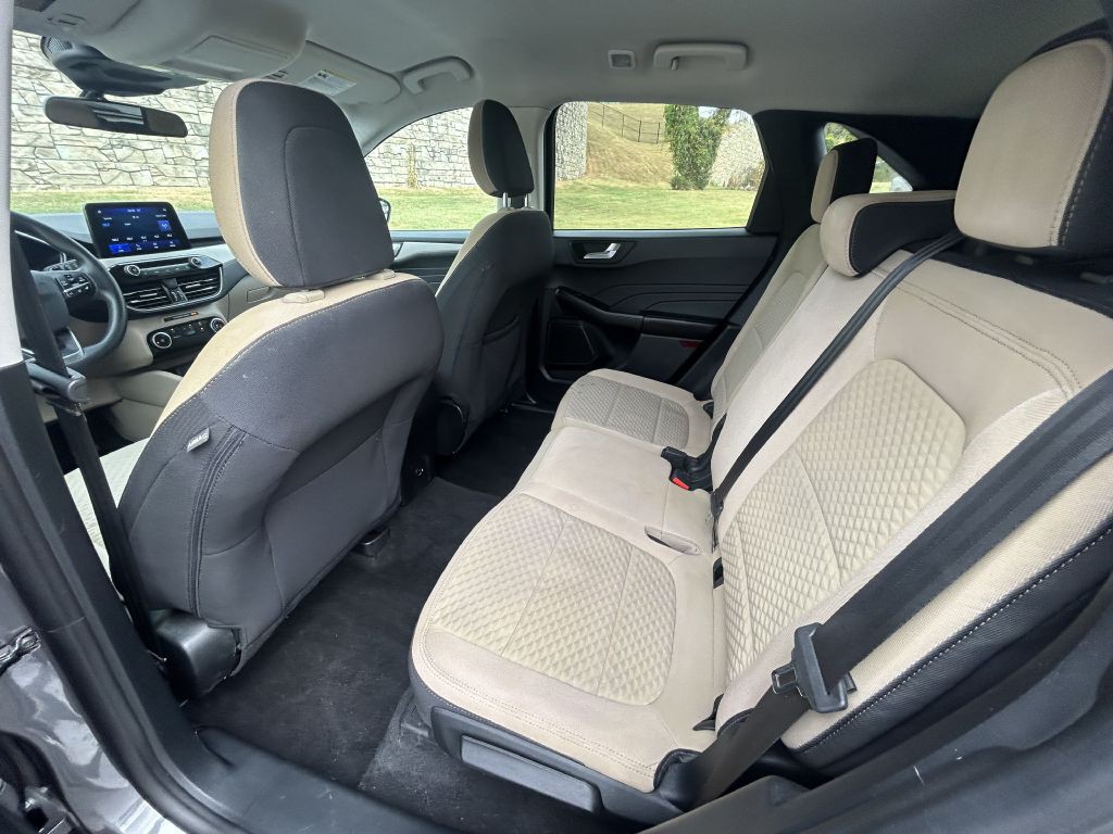 2021 Ford Escape Image 10