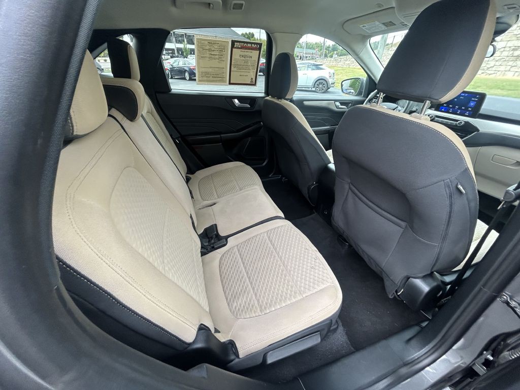 2021 Ford Escape Image 13