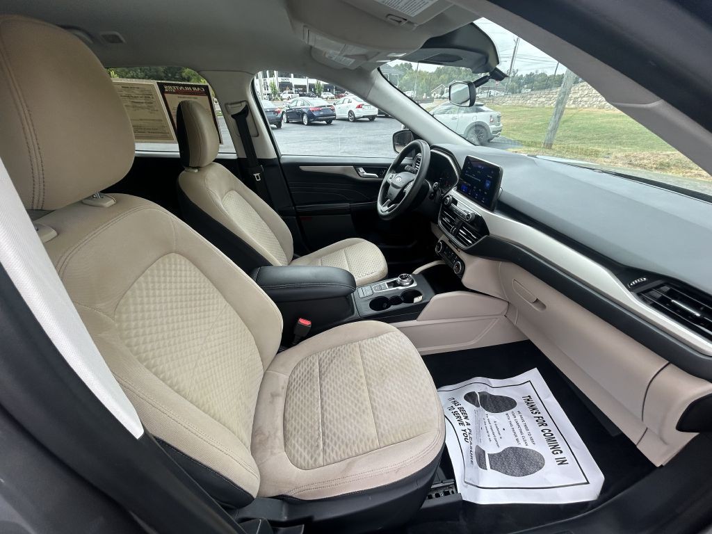 2021 Ford Escape Image 18