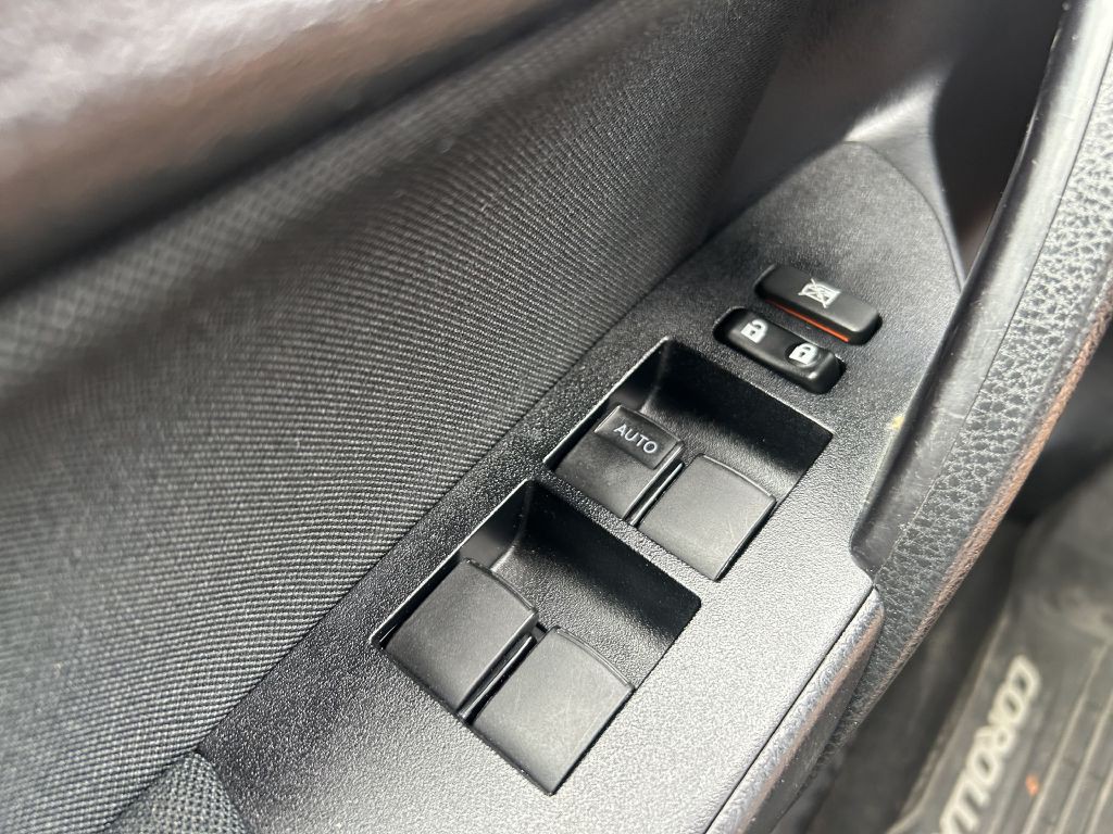 2017 Toyota Corolla Image 7